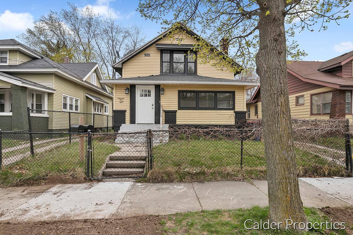 House for rent at 1948 Collins Ave SE, Grand Rapids, MI 49507