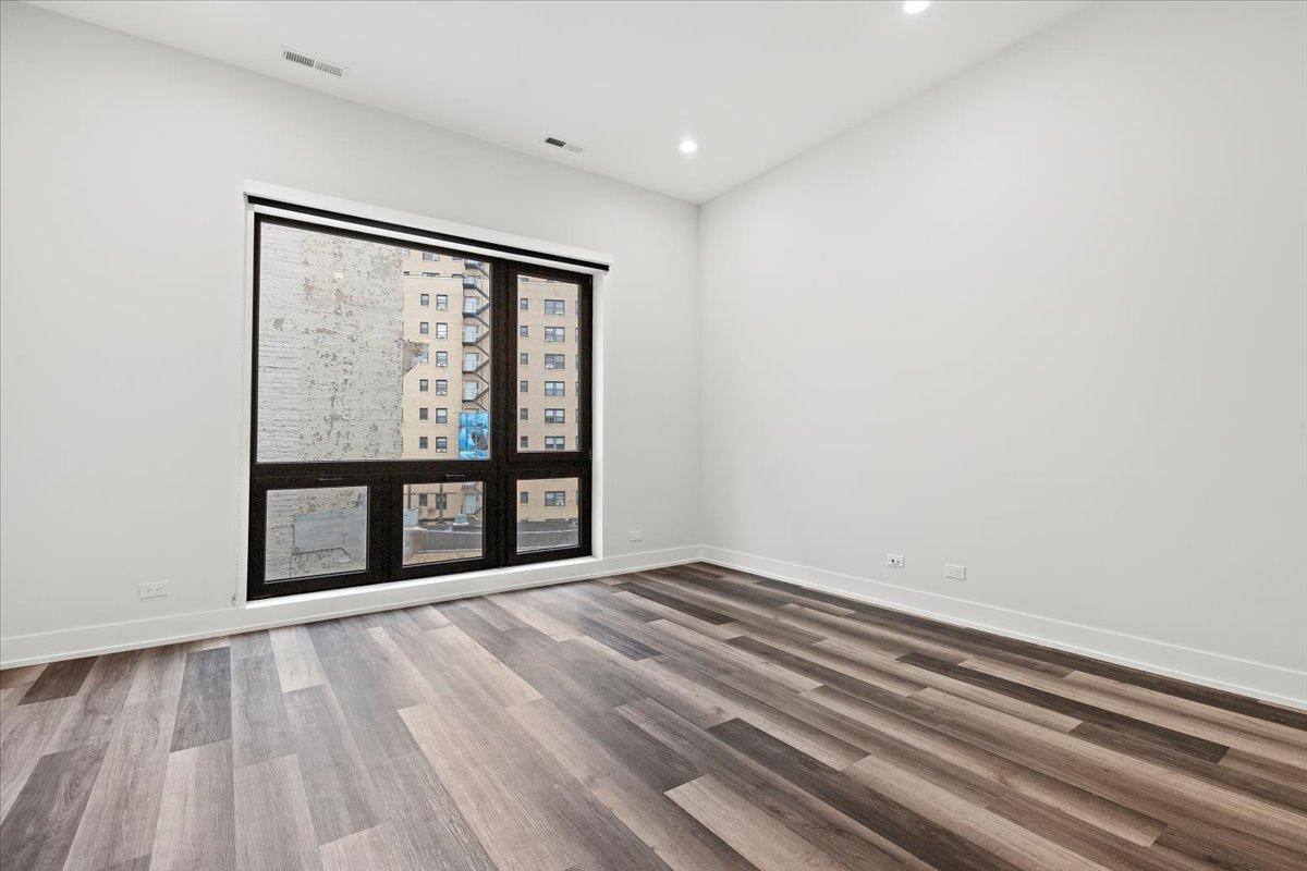 Apartment for rent at 2317 N Clark #406, Chicago, IL 60614