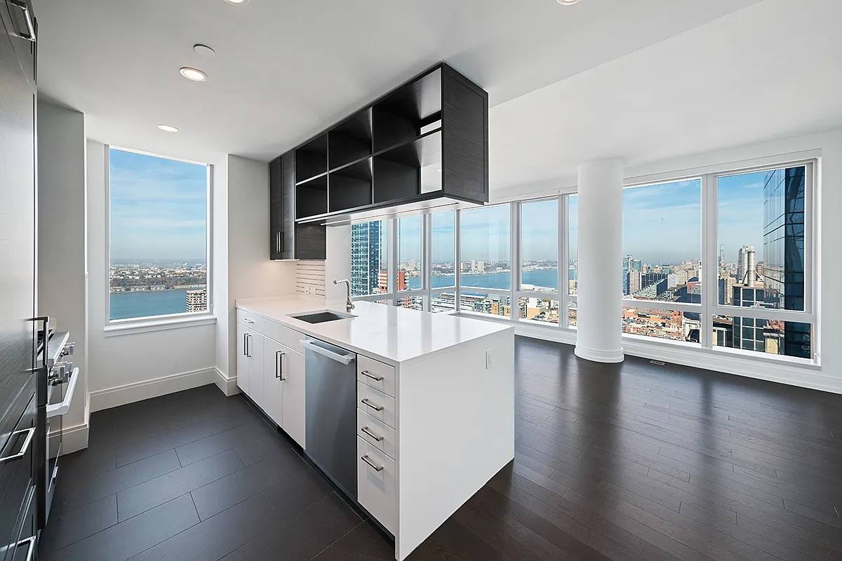 Apartment for rent at 555 10th Ave #50AA, New York, NY 10018