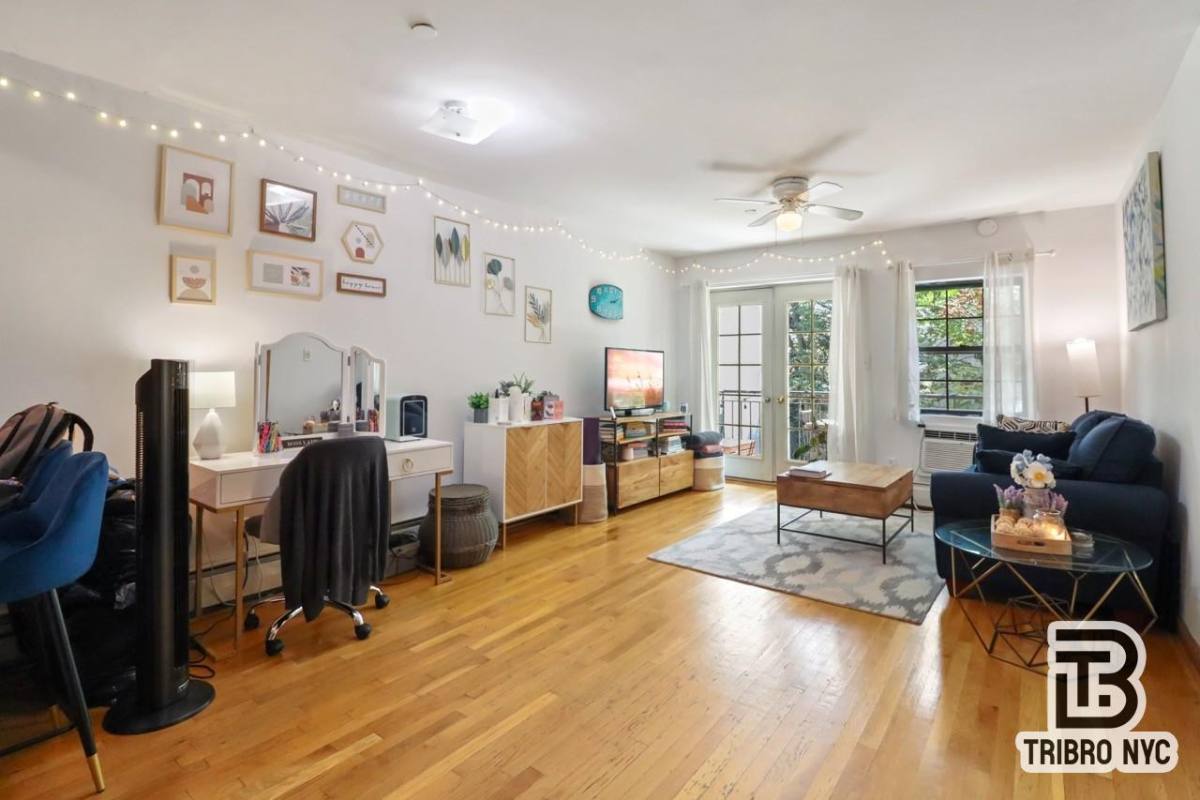 Apartment for rent at 346 E 22nd St #3F, Brooklyn, NY 11215