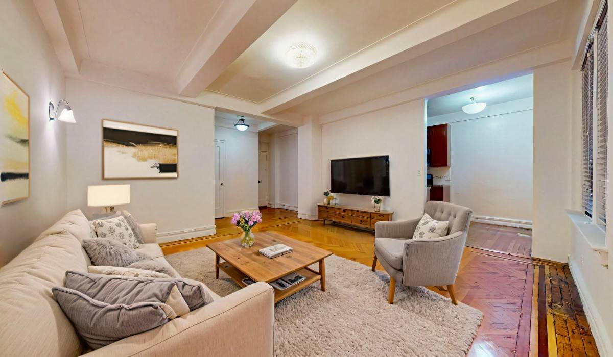 Apartment for rent at 145 W 96th St #2C, New York, NY 10025