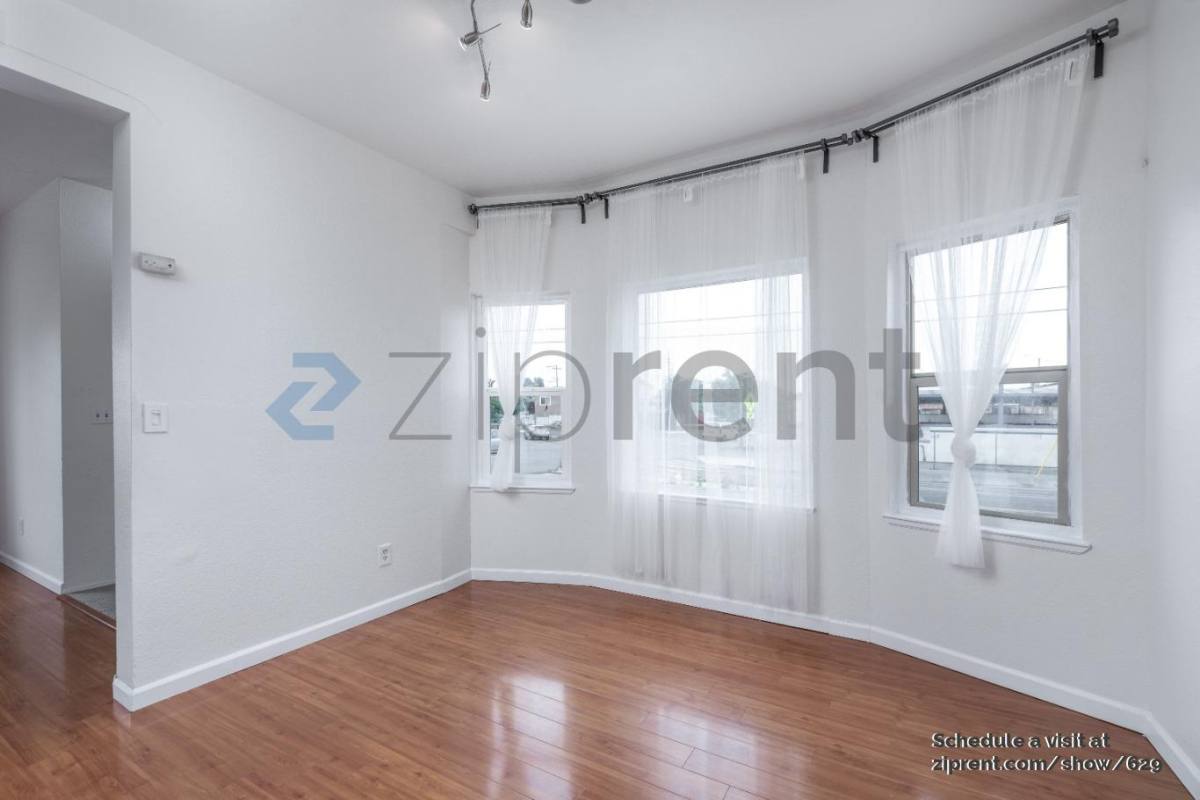 House for rent at 896 31st St, Emeryville, CA 94608