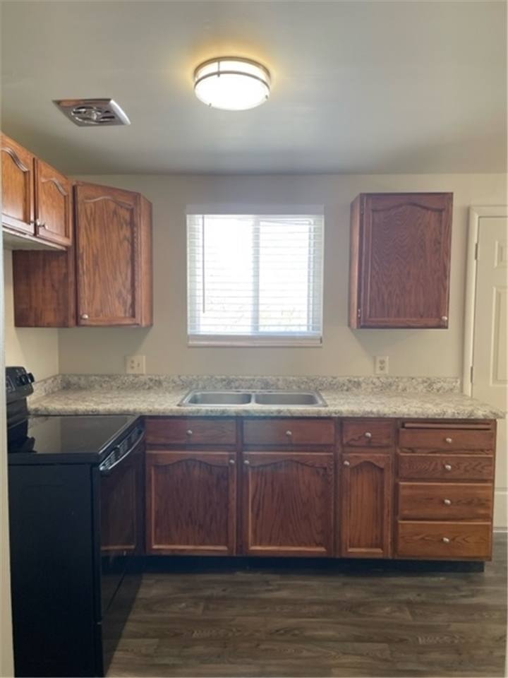 Apartment for rent at 542 E 200 N, Kaysville, UT 84037