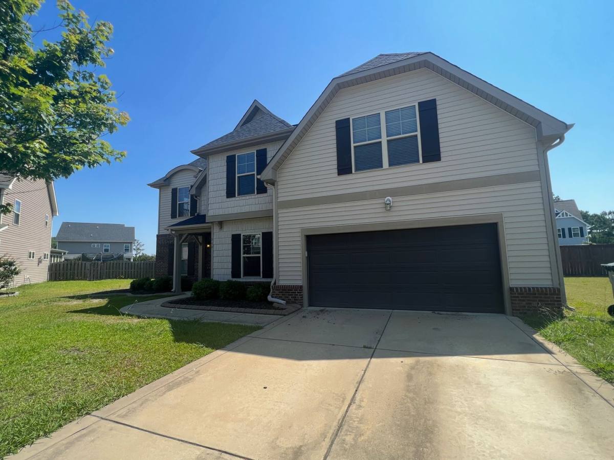 House for rent at 309 Otley Court, Hope Mills, NC 28348