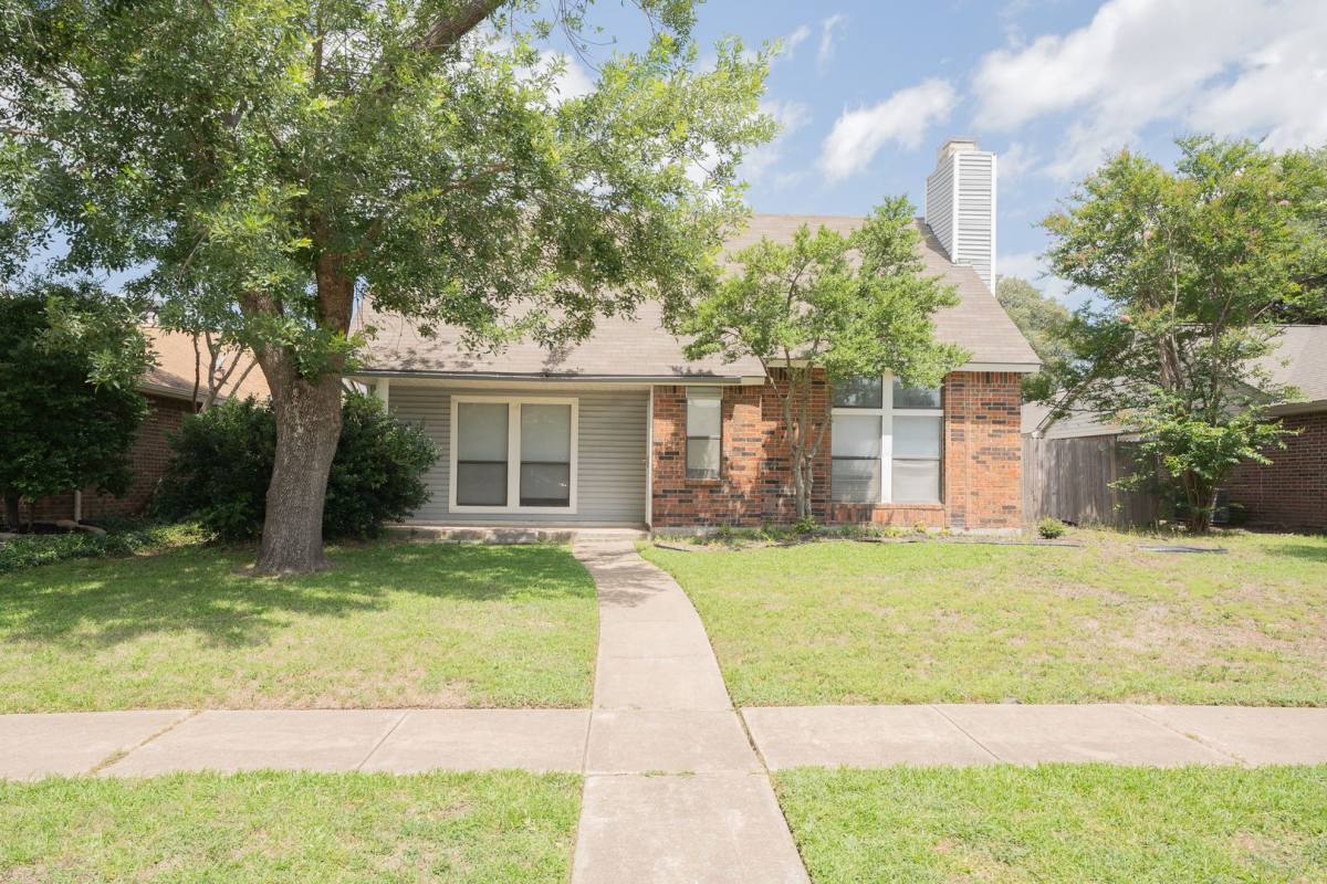 House for rent at 6820 Younger Dr, The Colony, TX 75056