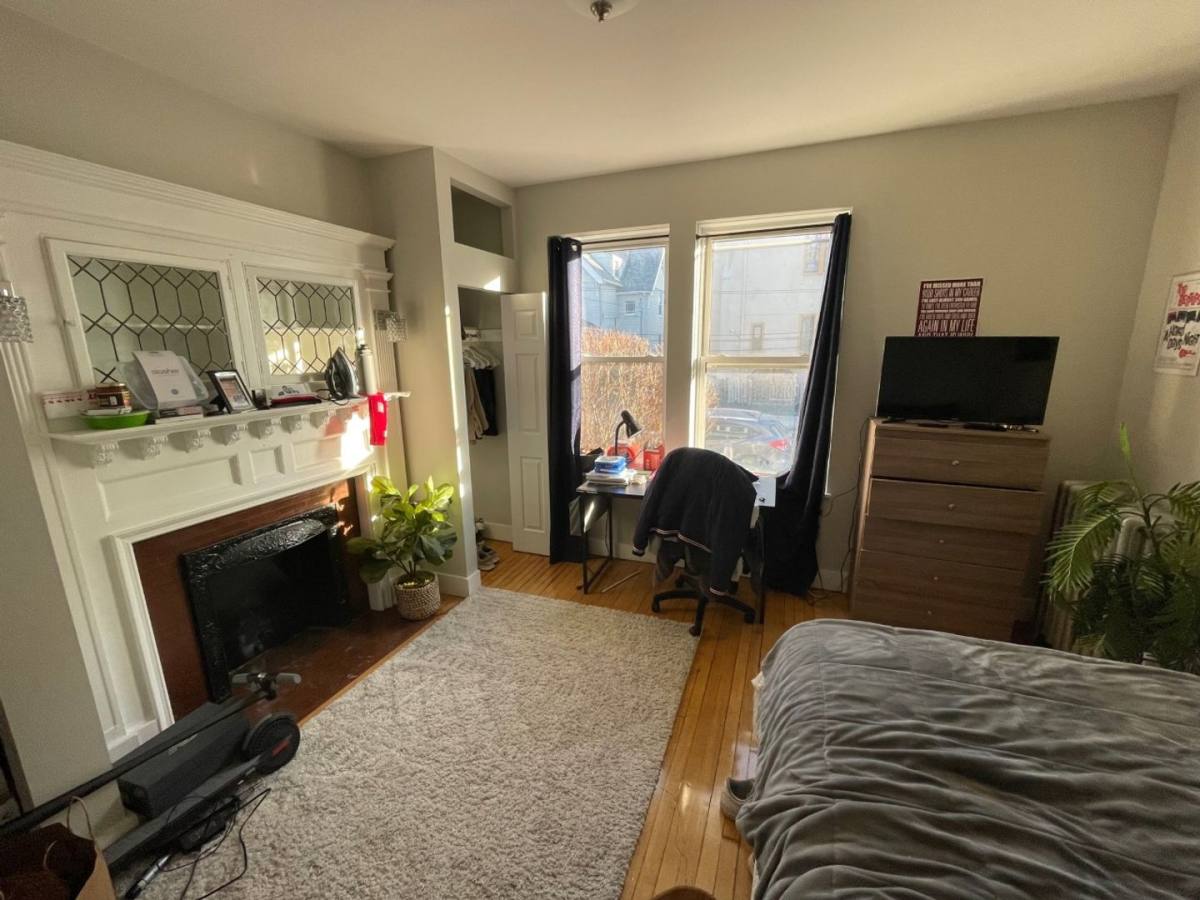 Apartment for rent at 4 Farrington Ave #11, Allston, MA 02134