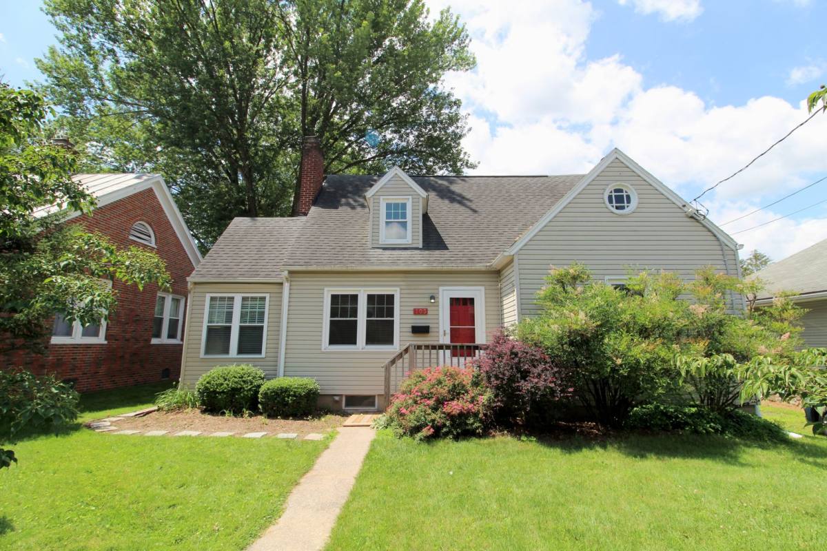 House for rent at 103 Dinkel Ave, Bridgewater, VA 22812