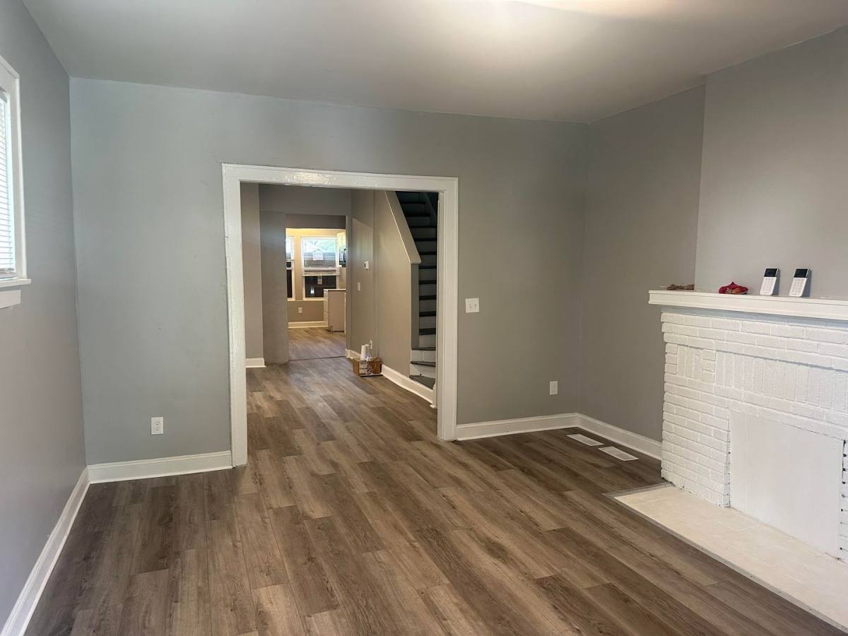 Apartment for rent at 1082-1084 E 16th Ave, Columbus, OH 43211