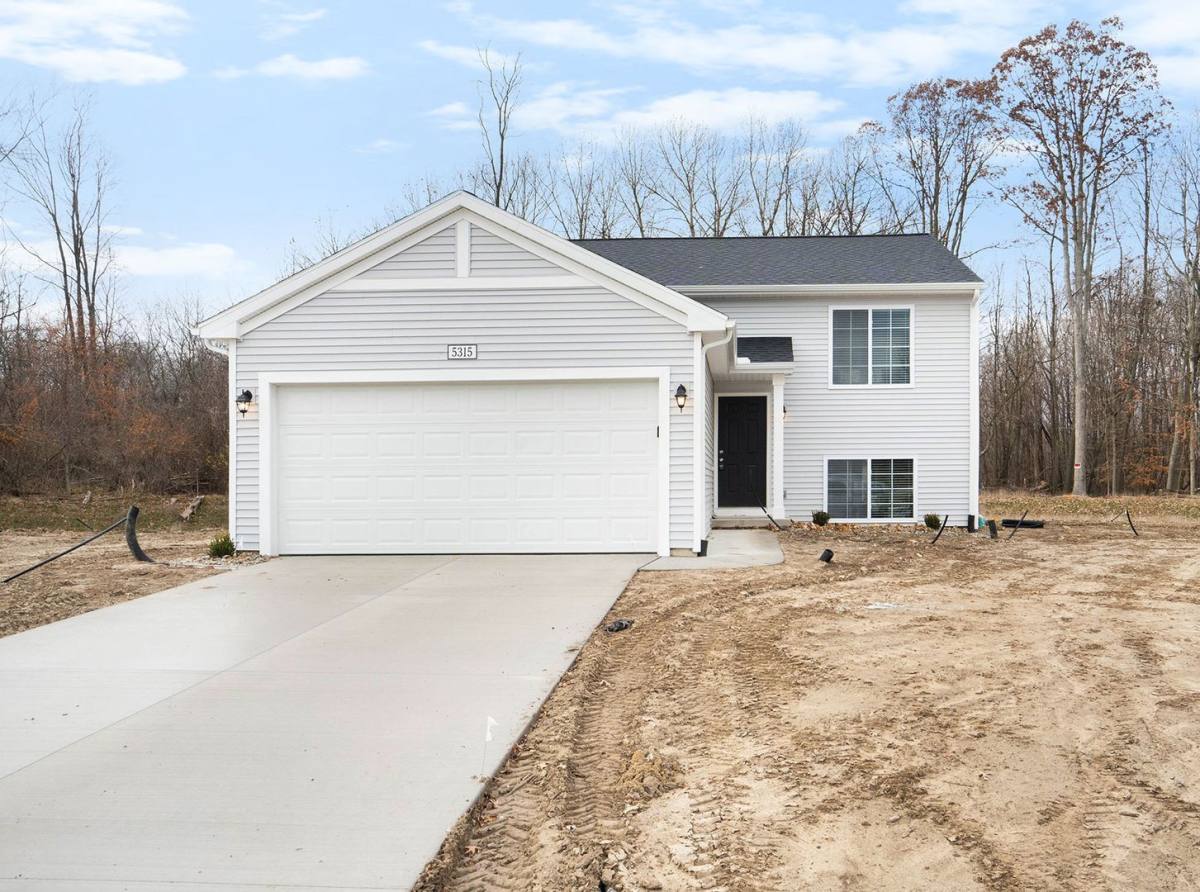 House for rent at 25223 Forest Lane, Mattawan, MI 49071