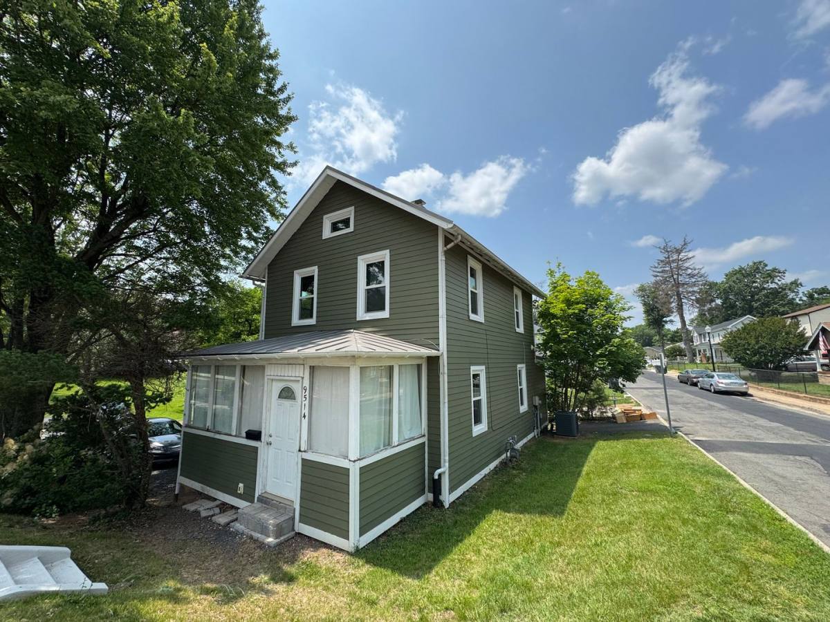 House for rent at 9514 Grant Ave, Manassas, VA 20110