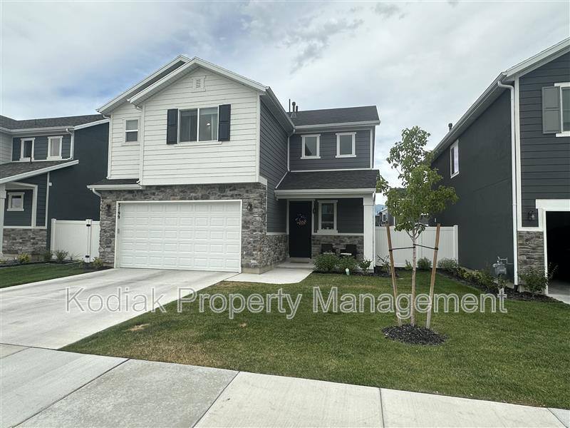 House for rent at 3199 S Claire Ave, Syracuse, UT 84075