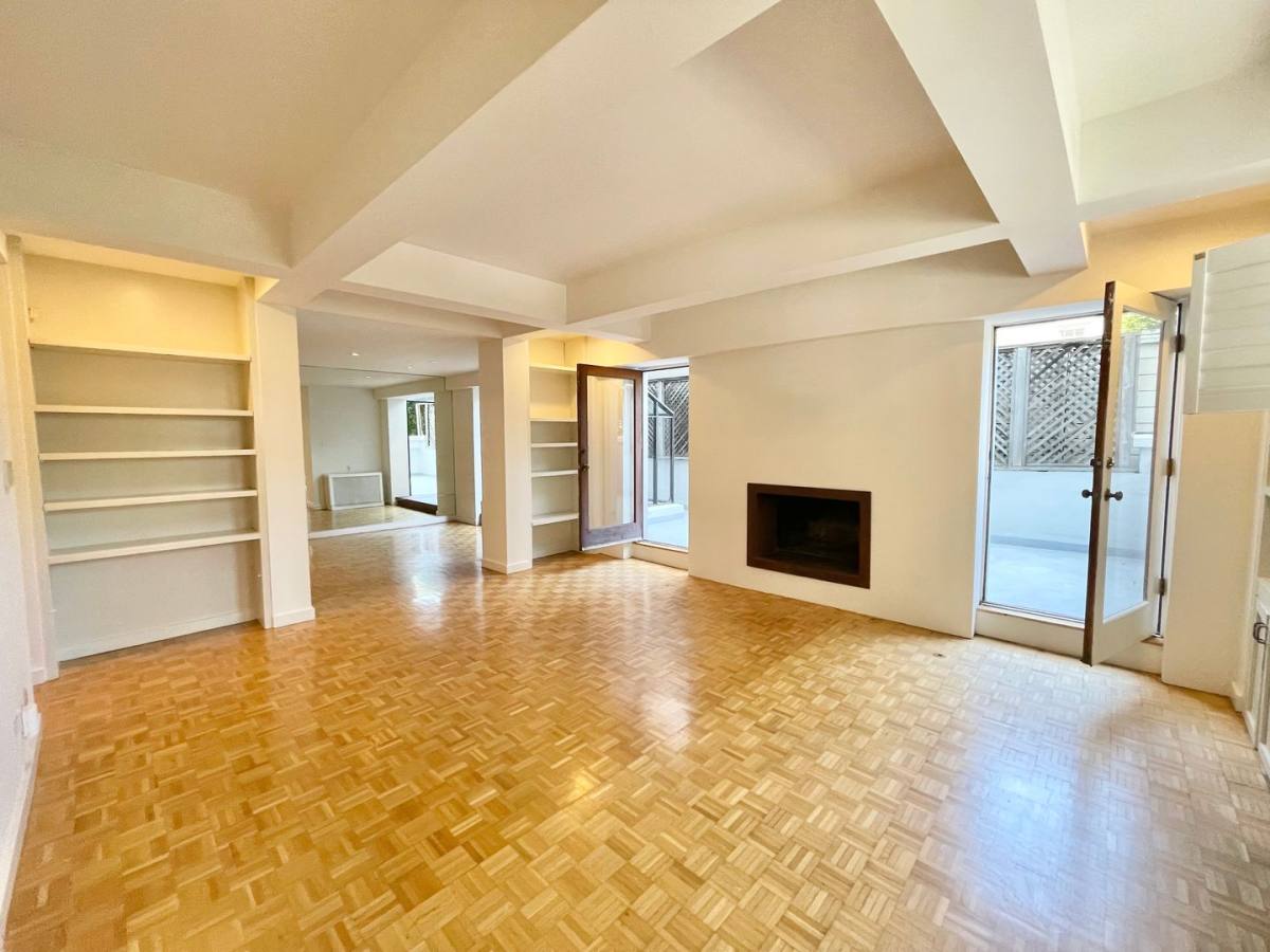 Condo for rent at 2111 Franklin St #A, San Francisco, CA 94109