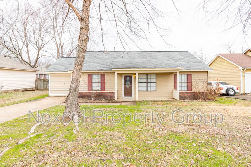 House for rent at 10152 Yates Dr, Olive Branch, MS 38654