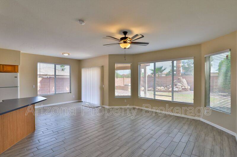 House for rent at 17437 N 16th Place, Phoenix, AZ 85022