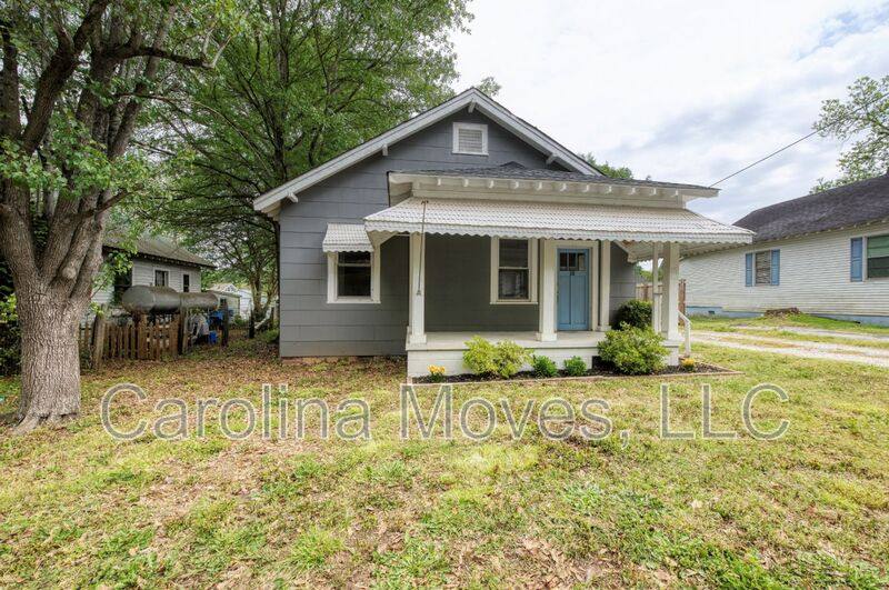 House for rent at 20 8th Ave, Greenville, SC 29611