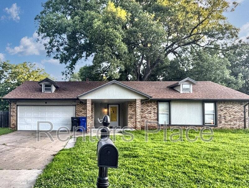 House for rent at 112 W Timberlane St, Broken Arrow, OK 74011