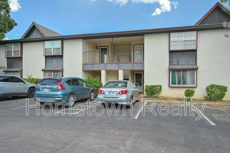 Condo for rent at 1717 E Lindsey St #4, Norman, OK 73071