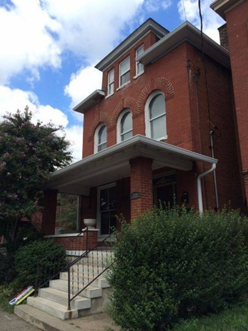 Apartment for rent at 319 W Hill St, Louisville, KY 40208