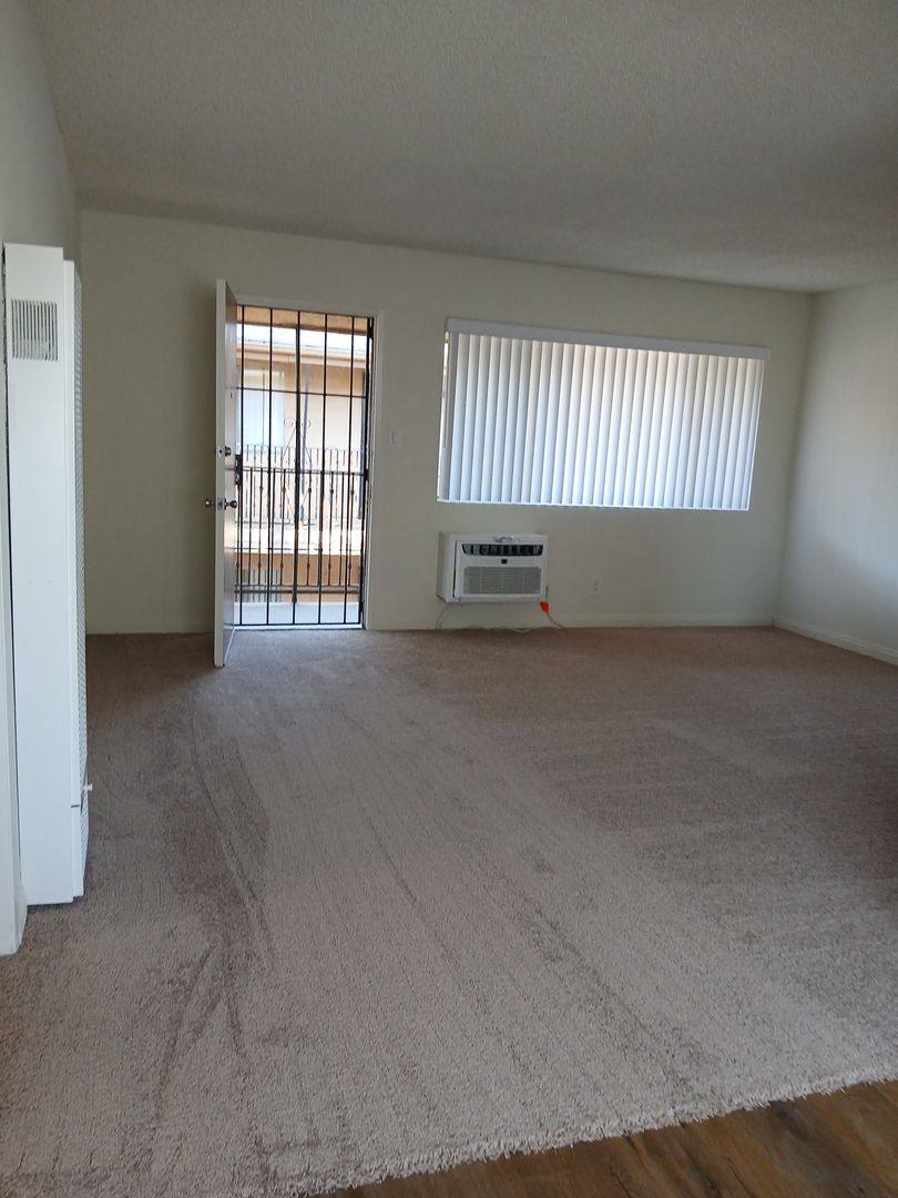 Apartment for rent at 11442 Colima Rd, Whittier, CA 90604