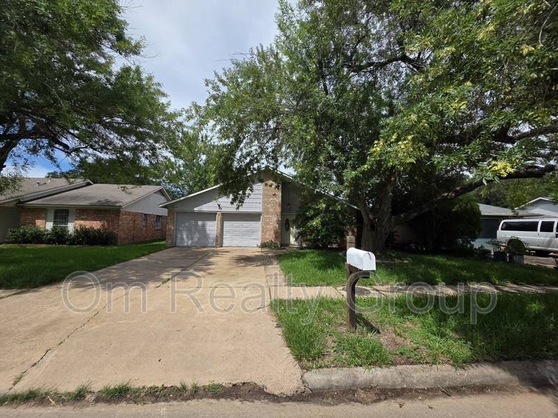 House for rent at 1115 Rock Canyon Dr, Katy, TX 77450