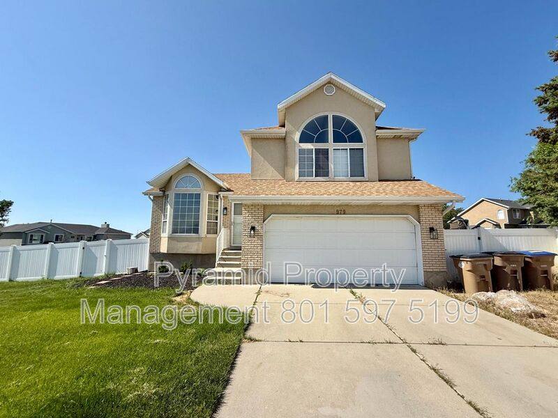 House for rent at 979 Blue Heron Circle, Draper, UT 84020