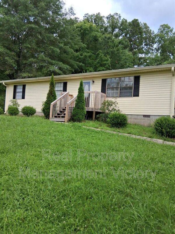 House for rent at 3567 Queenstown Rd, Trussville, AL 35173