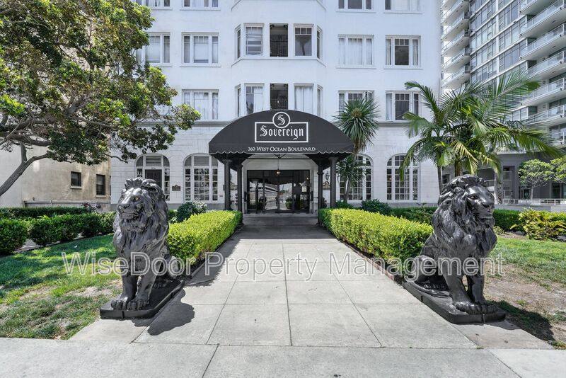 Apartment for rent at 360 W Ocean Blvd #907, Long Beach, CA 90802