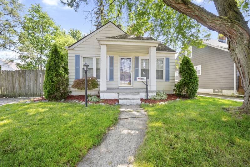 House for rent at 2226 E Farnum Ave, Royal Oak, MI 48067
