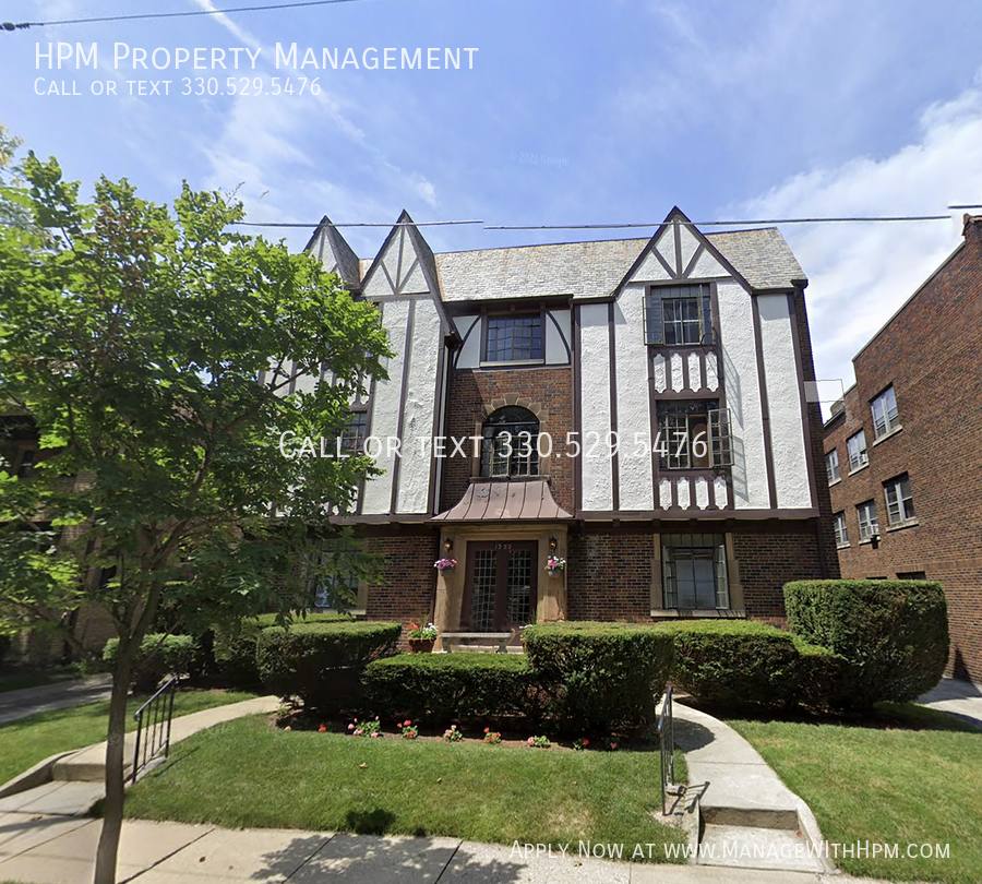Apartment for rent at 1352 Kenilworth Ave, Lakewood, OH 44107