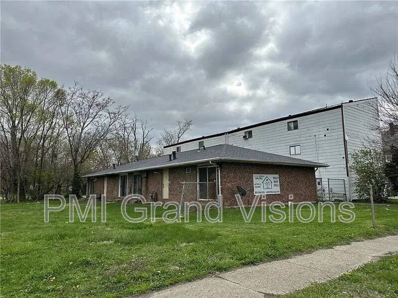 Apartment for rent at 1624 N Water St #3, Decatur, IL 62526