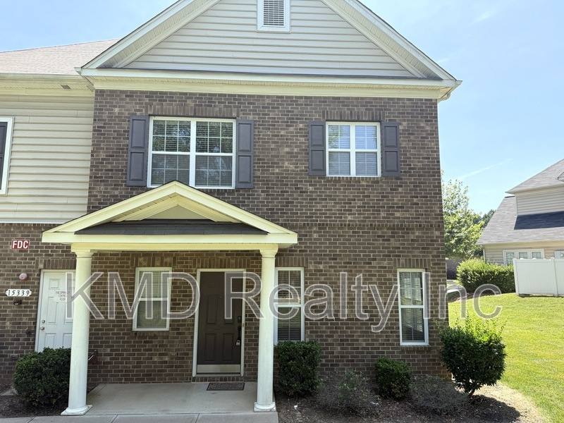 Townhouse for rent at 11504 Amarone Dr, Charlotte, NC 28277
