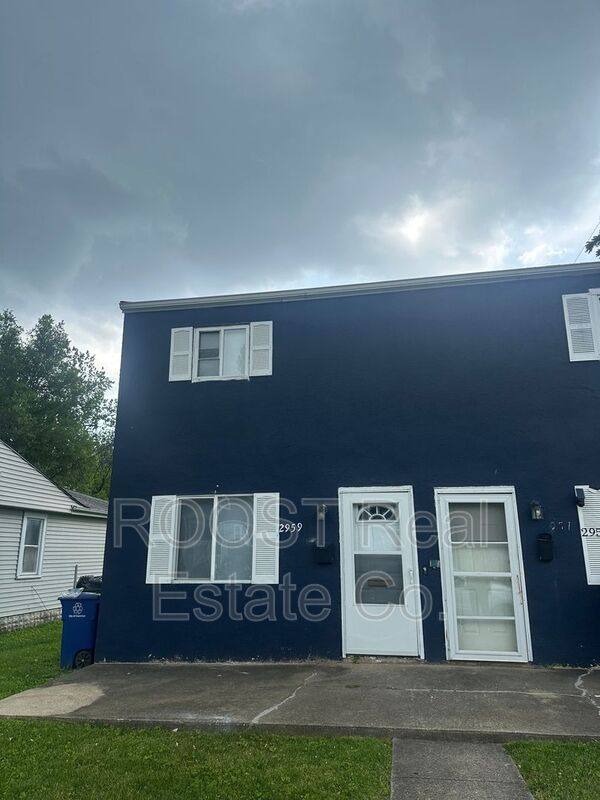 Apartment for rent at 2957-2959 E 11th Ave, Columbus, OH 43219
