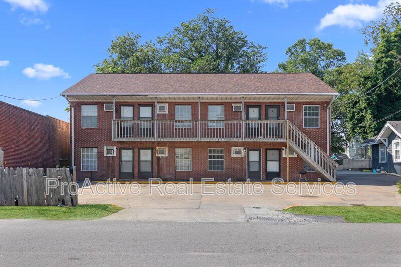 Apartment for rent at 1129 Green St #6, Norfolk, VA 23513