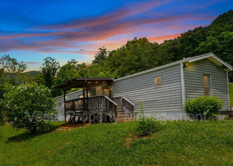 Apartment for rent at 1 Travis Cove Rd #14, Candler, NC 28715