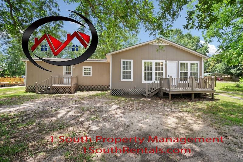 House for rent at 9551 Jeff Hamilton Rd, Mobile, AL 36695