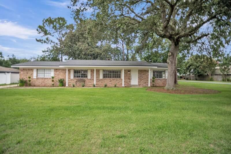 House for rent at 19 Magnolia Ave, Shalimar, FL 32579