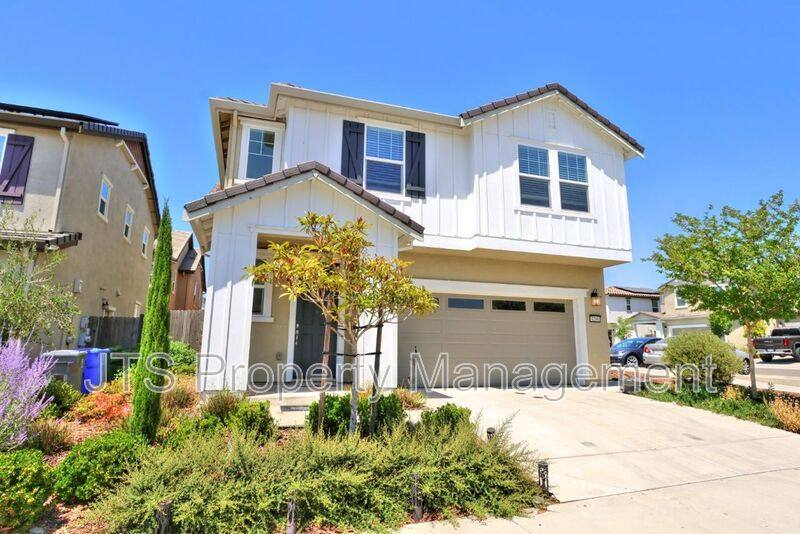House for rent at 4268 Emerald Gate Way, Folsom, CA 95630