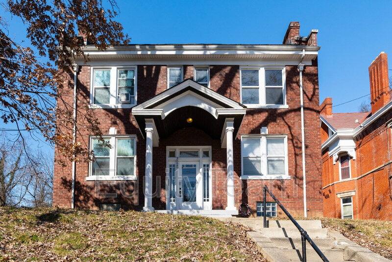 Apartment for rent at 3025 Gilbert Ave #4, Cincinnati, OH 45206