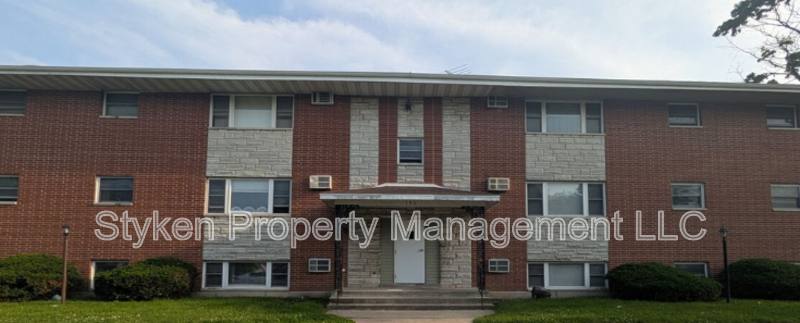 Apartment for rent at 390 W Walnut St #2B, Kankakee, IL 60901