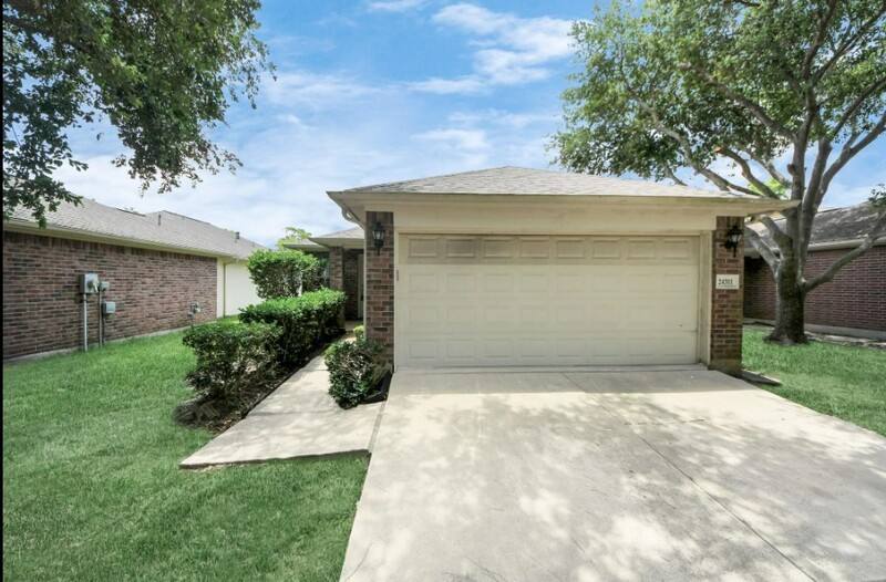 House for rent at 24311 Hard Wood Dr, Huffman, TX 77336