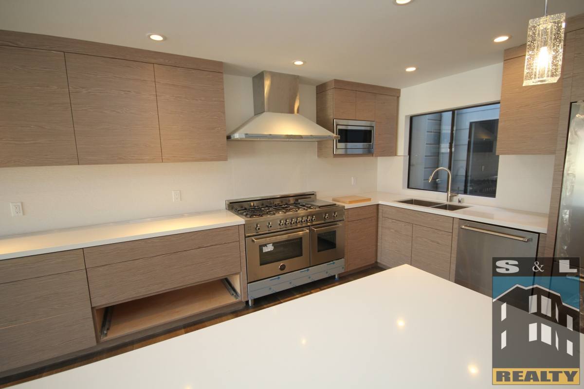 Apartment for rent at 830 28th Ave, San Francisco, CA 94121