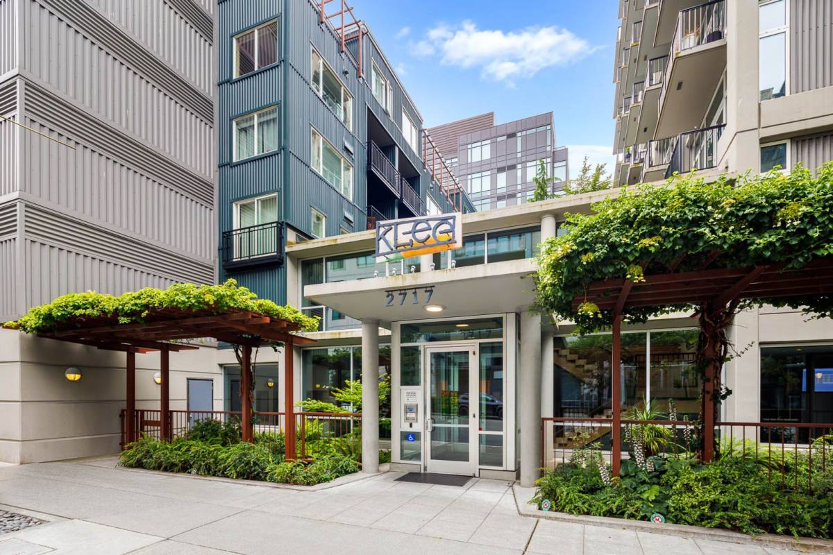 Apartment for rent at 2717 Western Ave #8000, Seattle, WA 98121