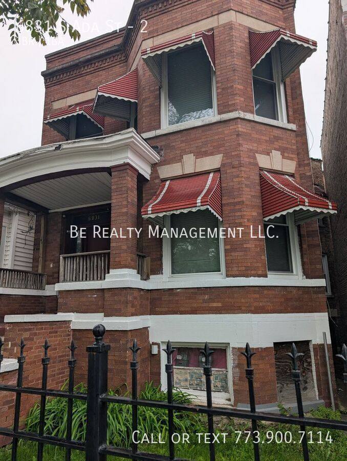 Apartment for rent at 6831 S Ada St #2, Chicago, IL 60636