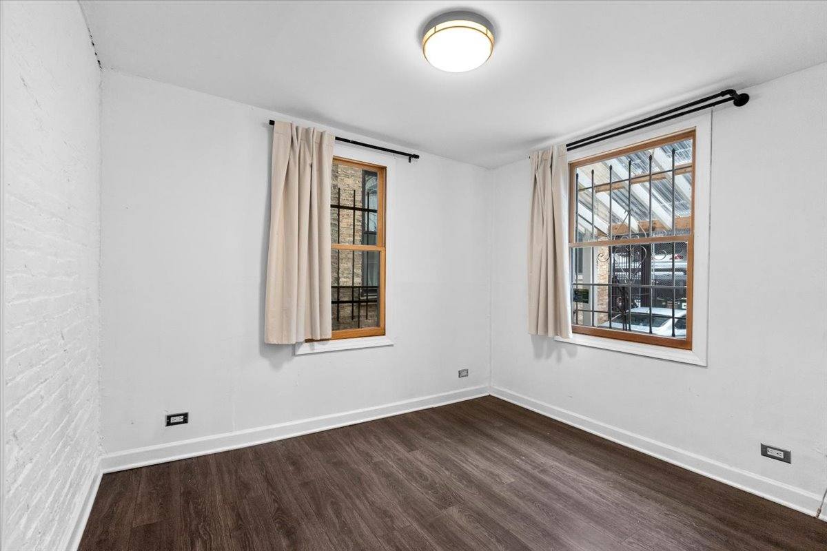 Apartment for rent at 14 W Chestnut St #1R, Chicago, IL 60610
