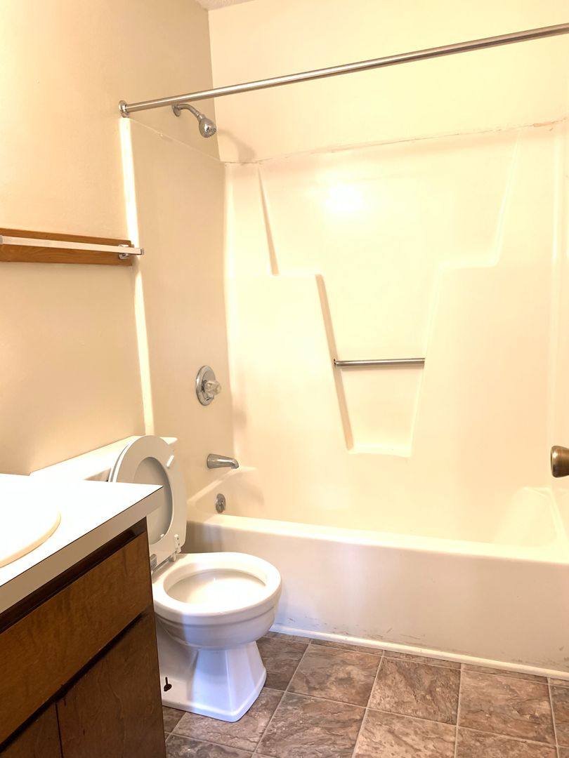 Apartment for rent at 1512 Collegeview Ave, Raleigh, NC 27606