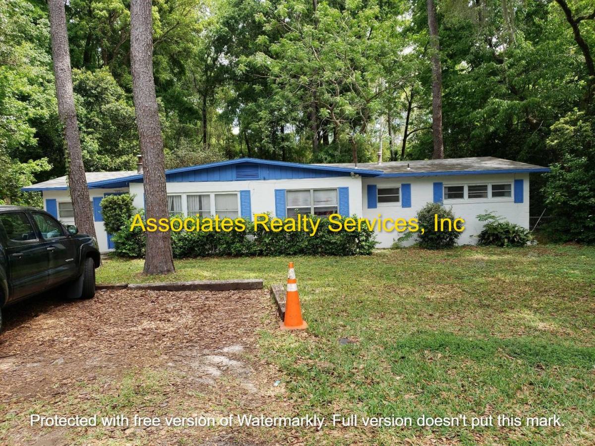 House for rent at 1401 NW 25th Terrace, Gainesville, FL 32605