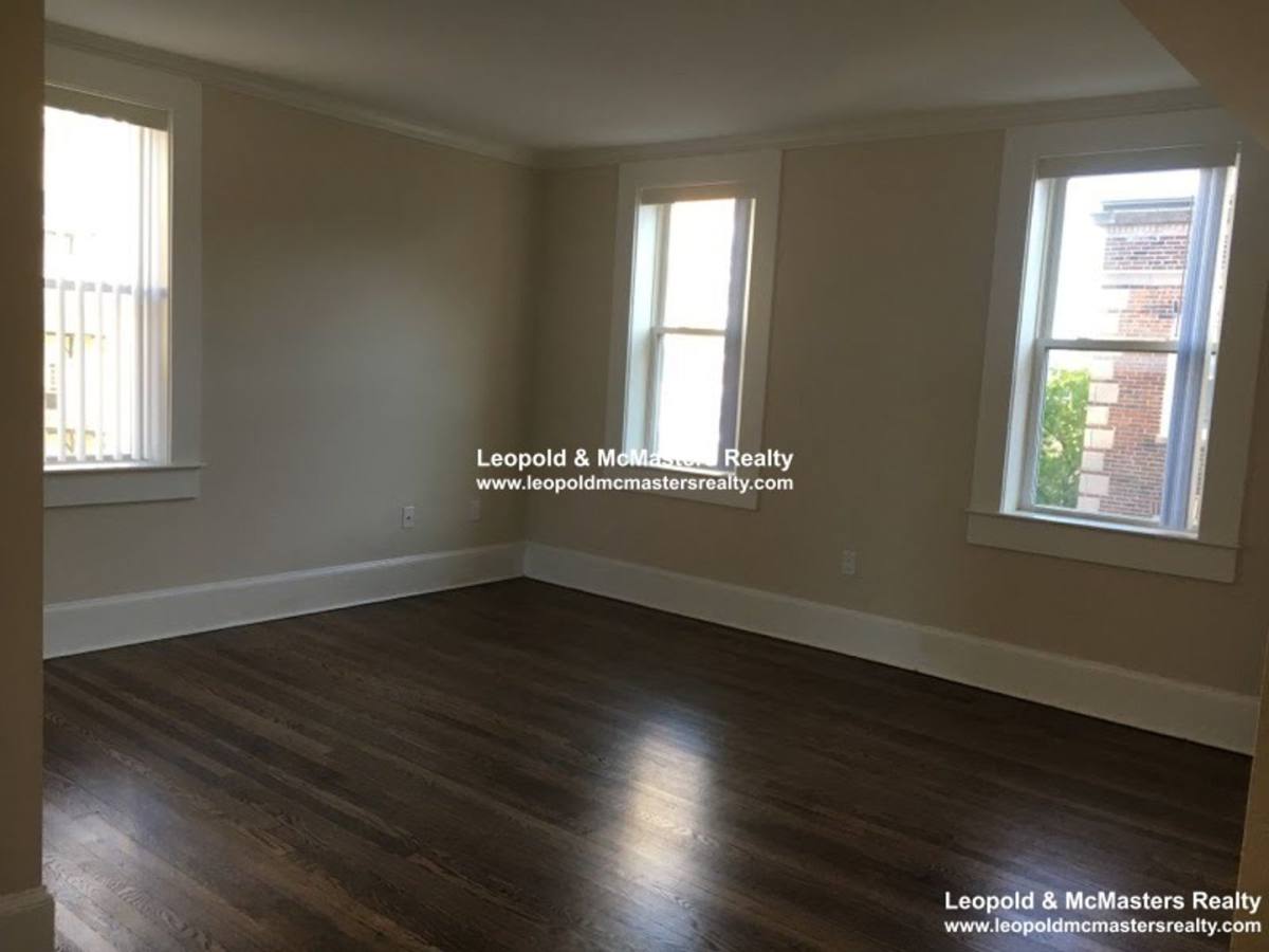 Apartment for rent at 18 Short St #6, Brookline, MA 02446