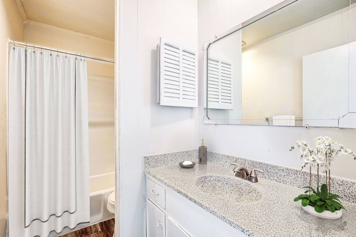 Apartment for rent at The Palm on Spid, 7218 S Padre Island Dr, Corpus Christi, TX 78412