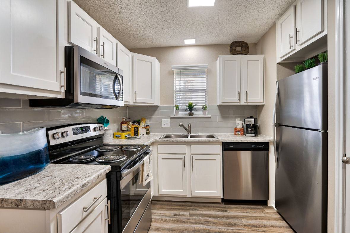 Apartment for rent at The Palm on Spid, 7218 S Padre Island Dr, Corpus Christi, TX 78412