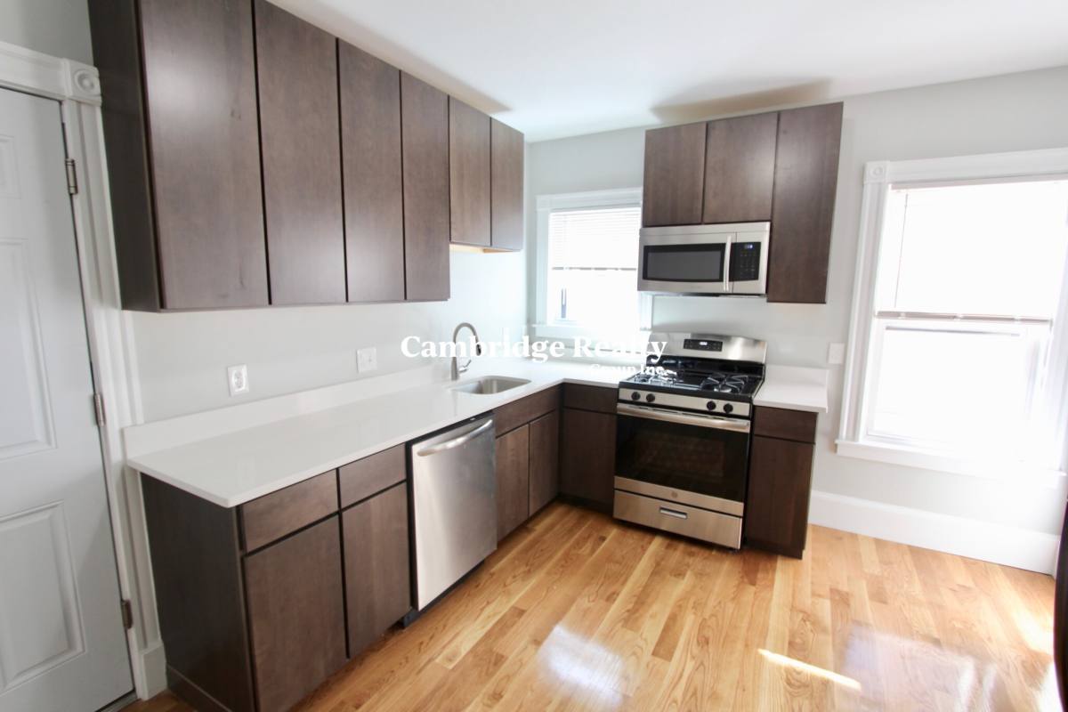 Apartment for rent at 34 Russell St #2T, Malden, MA 02148
